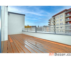 Pronájem rodinného domu 190 m², pozemek 285 m² Hillebrantova, Praha 5 - Košíře