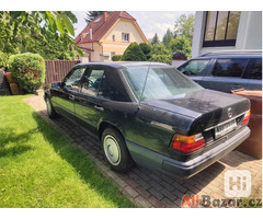 Mercedes-Benz 124