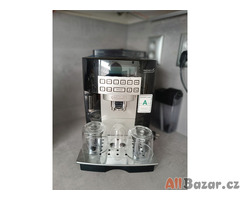 Kávovar  Espresso Delonghi ECAM 22 360B